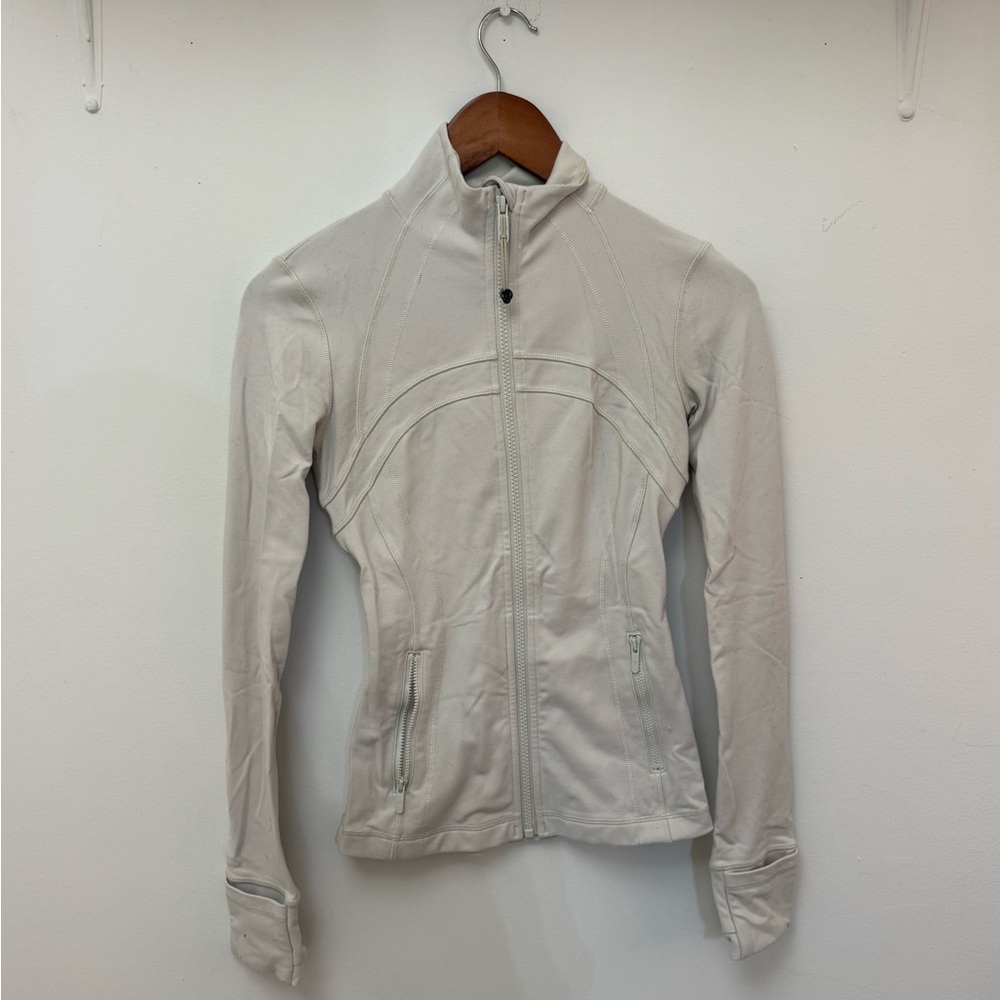 Lululemon Define Jacket in Bone - Picture 2 of 5